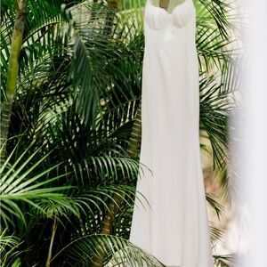 Elegant White Wedding Dress